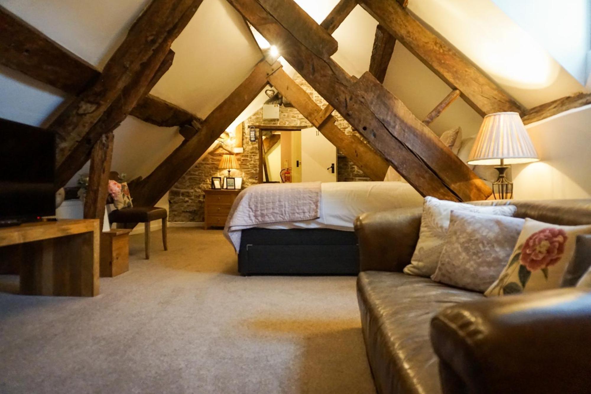 Kings Arms Hotel Abergavenny Zewnętrze zdjęcie