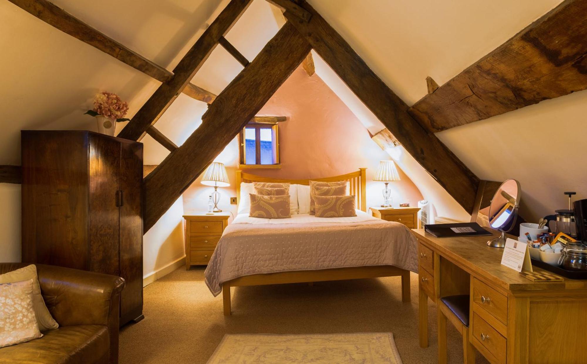 Kings Arms Hotel Abergavenny Zewnętrze zdjęcie