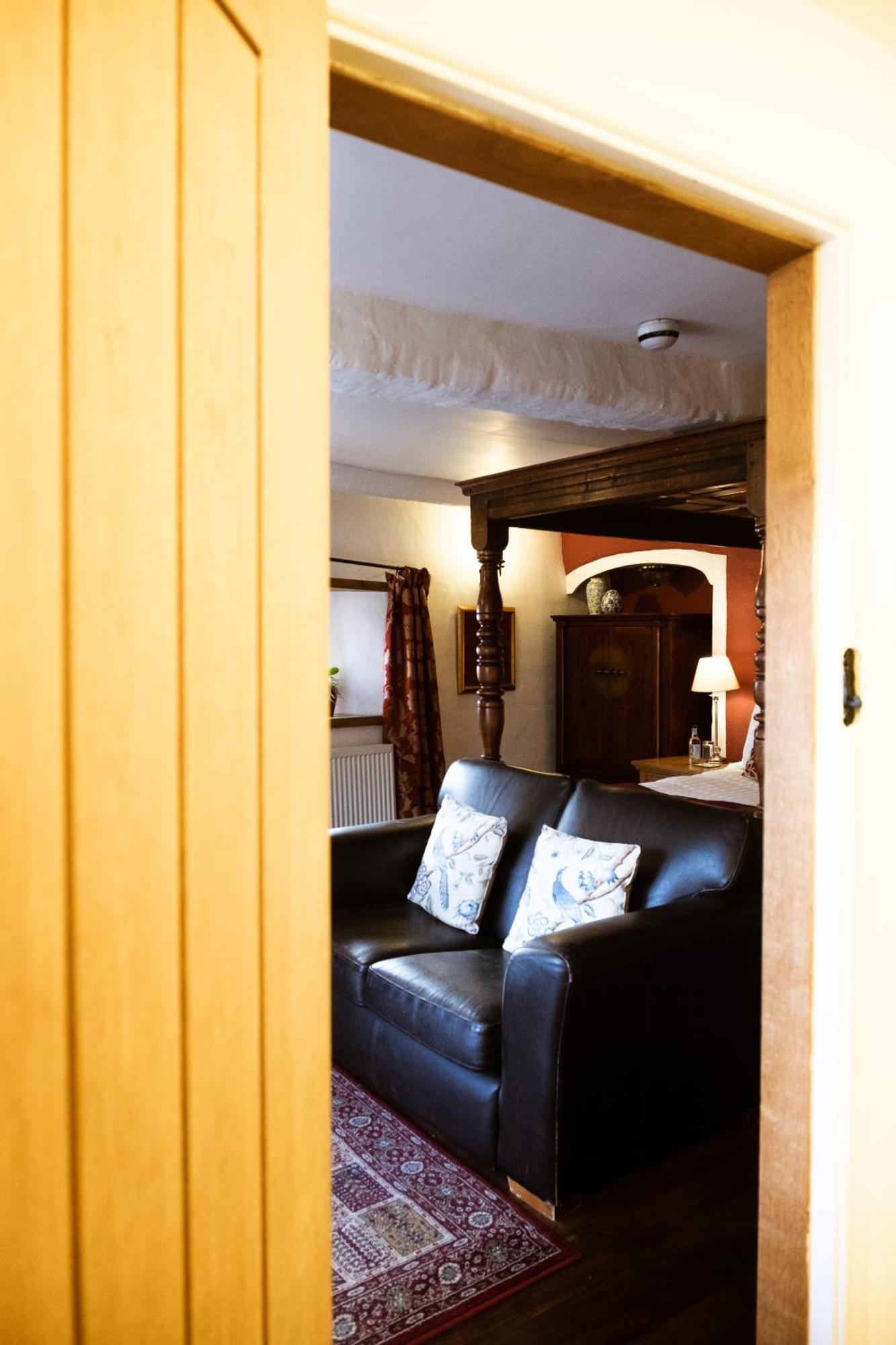 Kings Arms Hotel Abergavenny Pokój zdjęcie