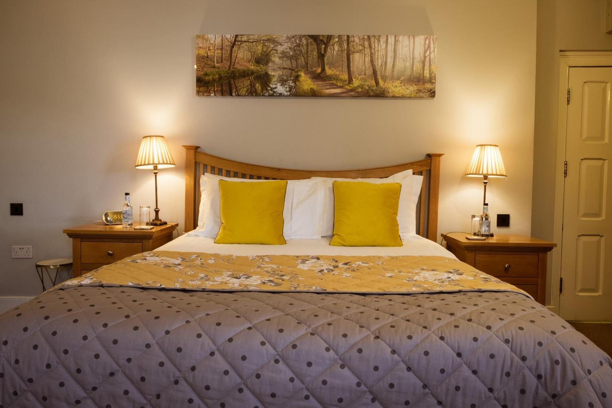 Kings Arms Hotel Abergavenny Zewnętrze zdjęcie